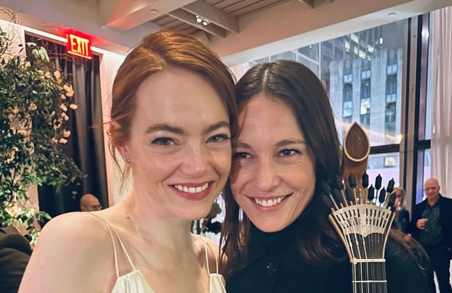 Carminho triunfa em Nova Iorque ao lado de Emma Stone