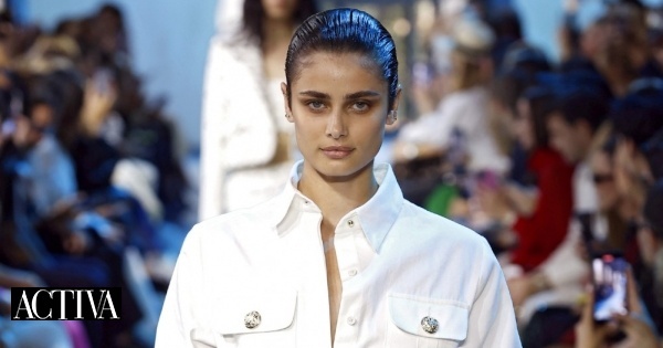 Prepare-se para se vestir de branco da cabeça aos pés com elegância e uma silhueta estilizada