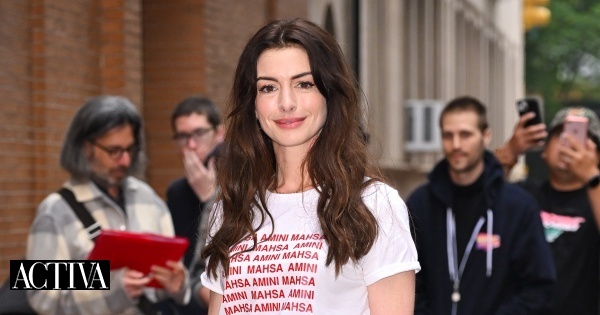 Anne Hathaway revela os seus essenciais de moda e beleza na primavera
