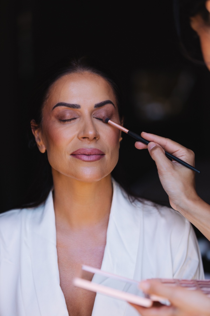 A preparação do look de Dânia Neto no regresso aos Globos de Ouro 