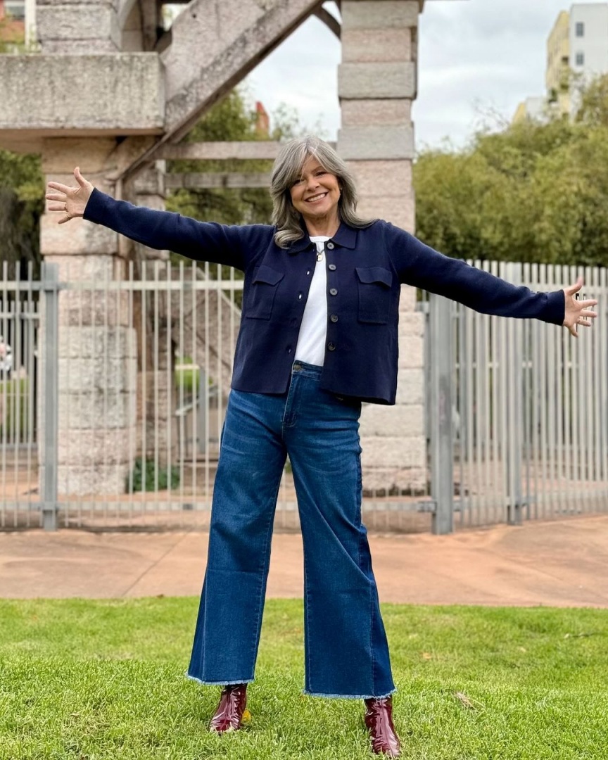 Aos 72 anos, Helena Isabel inspira-nos num look denim