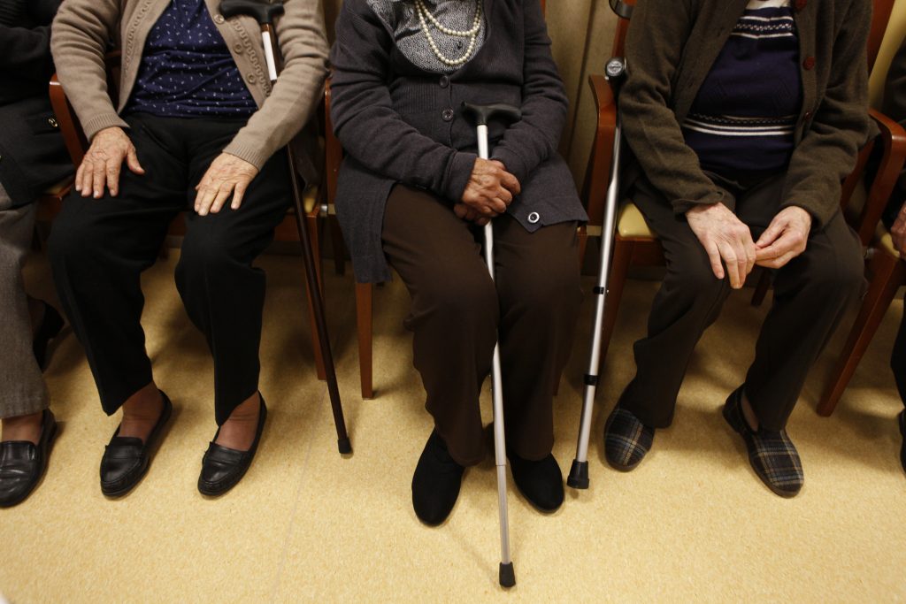 10 mil vidas quer apoiar 10 mil idosos através da teleassistência