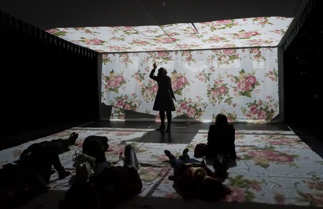 Estender 'A Manta' no palco do Maria Matos