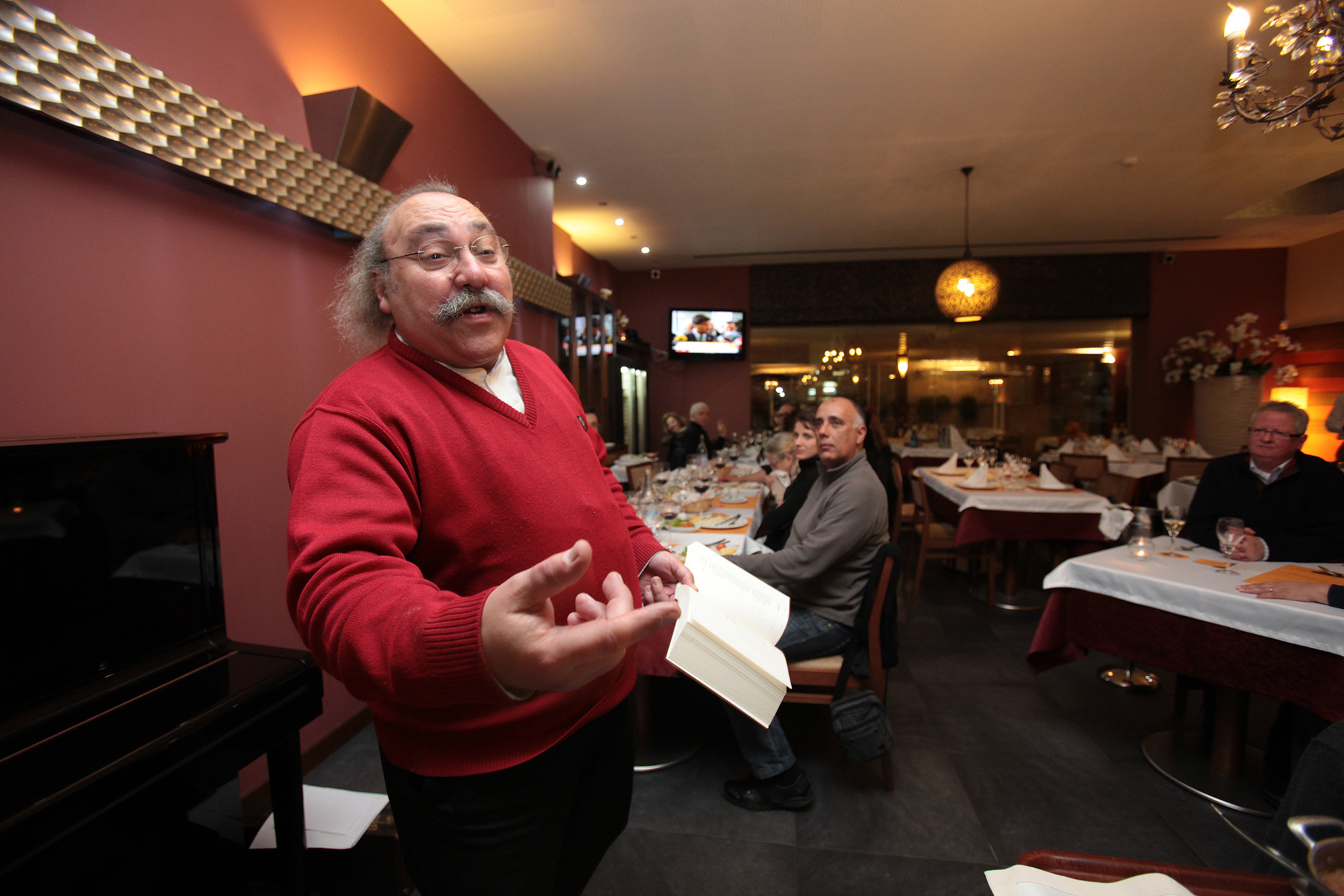 Declamação em restaurantes com José Fanha - imagem de arquivo 1.jpg