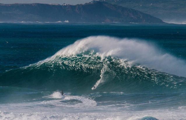 Hugo Vau está nomeado para a melhor onda gigante, na Nazaré, claro