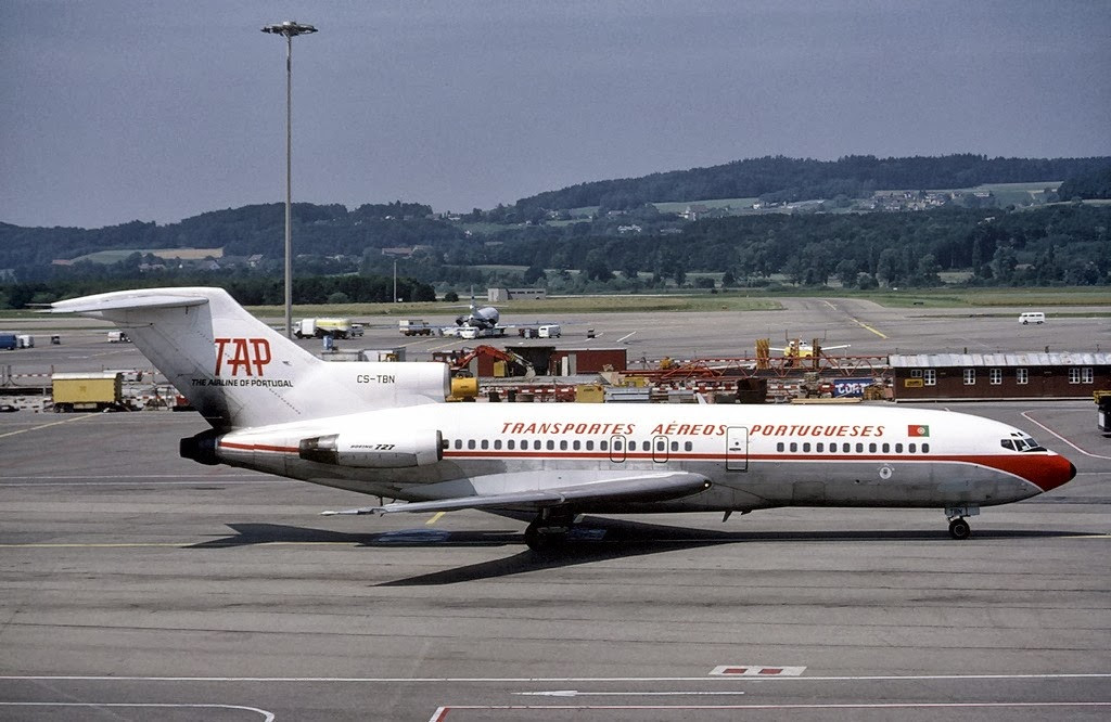 Boeing 727 - TAP 4.jpg
