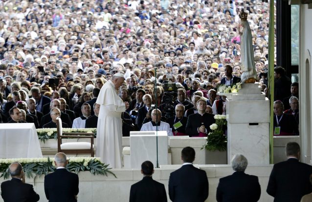 Papa no Santuário - Fotos 12