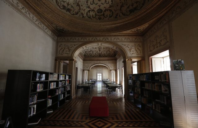 A Biblioteca Municipal Palácio Galveias foi renovada e aumentada