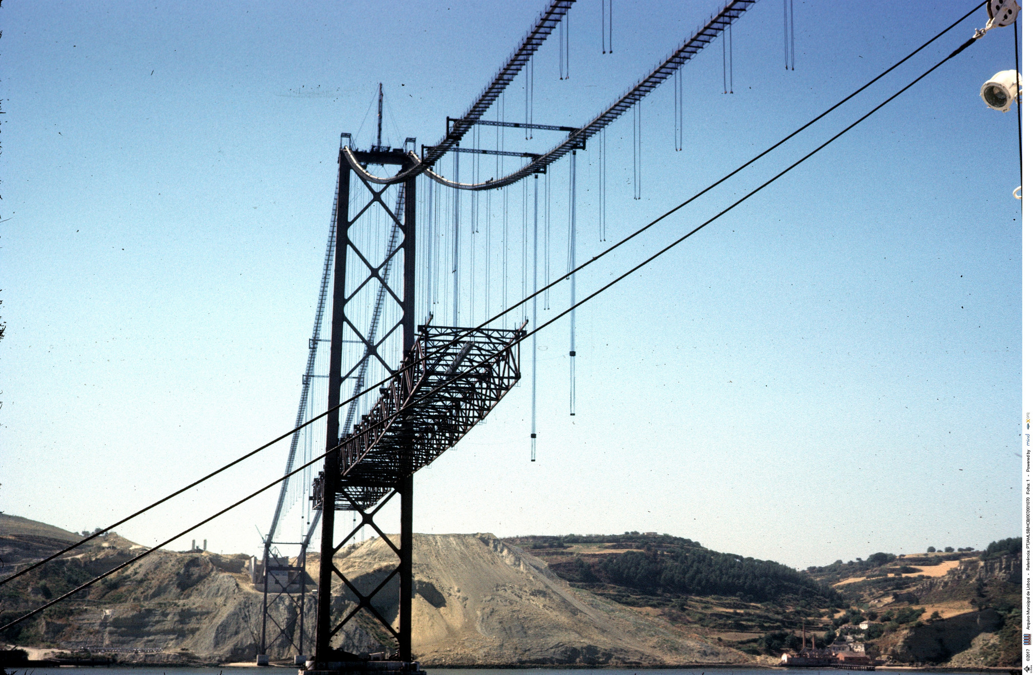 Helena Corrêa de Barros, [Ponte sobre o Tejo], 1965-08-14.jpg