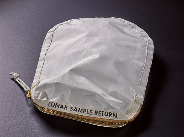 pó lunar