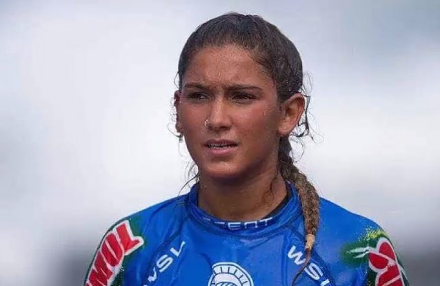 Dezenas no mar e centenas no areal, assim foi a despedida da surfista Tânia Oliveira