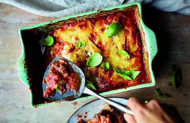 Receita: Frango à parmigiana aldrabado, por Joe Wicks