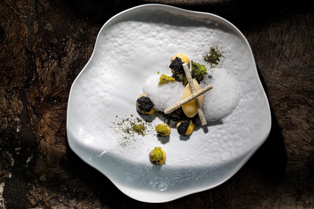 A nova ementa do restaurante Alma, de Henrique Sá Pessoa, é um mergulho na nossa costa