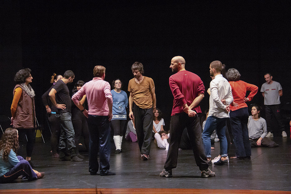 Deuses, Anjos e Homens no palco do Teatro de Vila Real