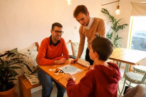 A Jogar é que a gente se entende Café de Jogos de Tabuleiro, cafe de jogos  de tabuleiro