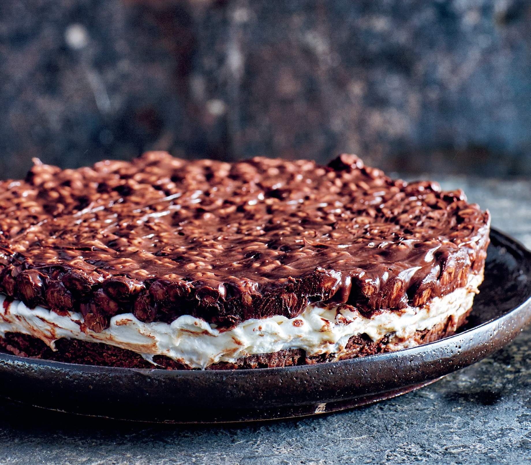 Visão  Receita de bolo de chocolate e ovos com calda de