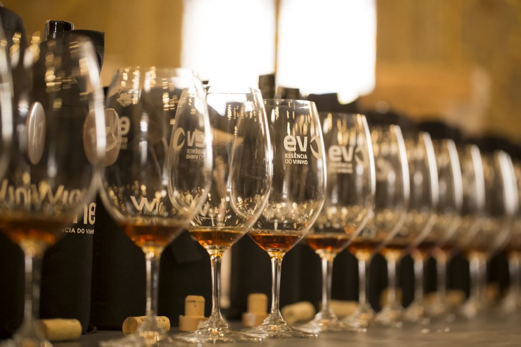 Essência do Vinho e Simplesmente... vinho: as festas do vinho no Porto