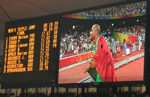 Livro oficial do Comité Olímpico ‘tira’ um metro ao ouro de Nelson Évora