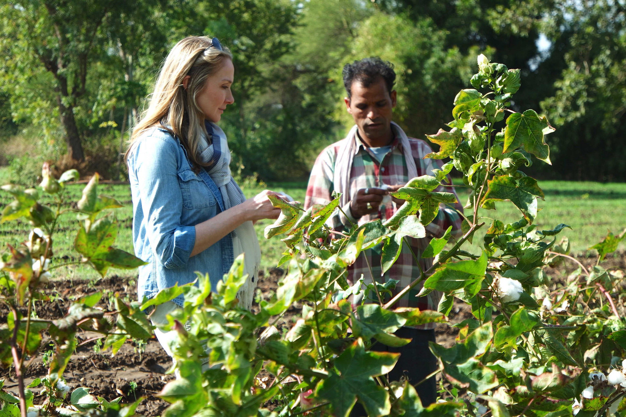 alexandra cousteau and organic cotton farmer ter singh - 2015 mirella pappalardo.jpg