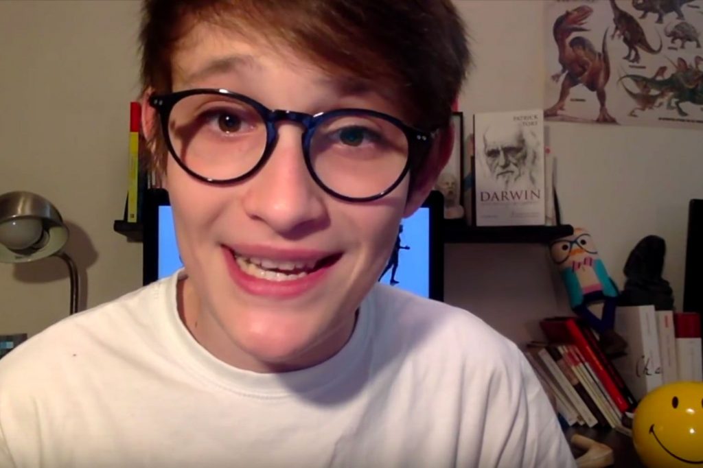 Filho de Carla Bruni faz sucesso no YouTube