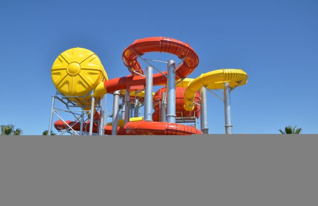 Quem se atreve a descer no novo Twin Space Shuttle do Aquashow?