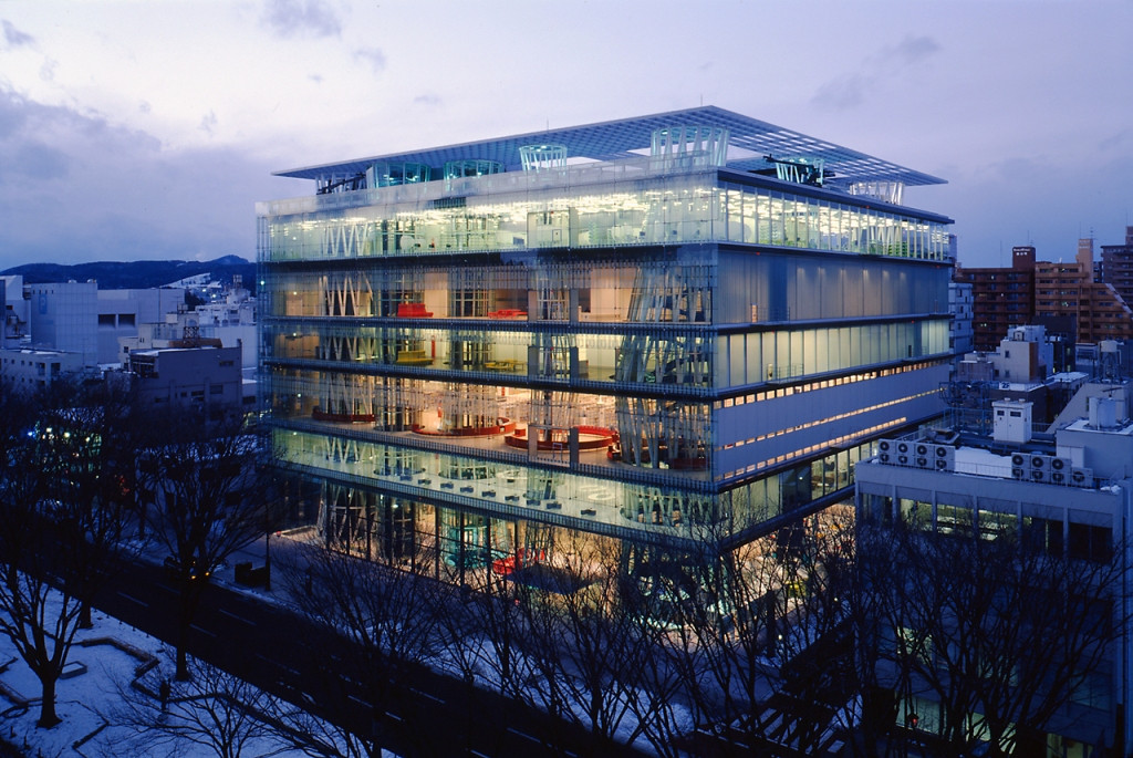 Sendai mediateque  SHINKENCHIKU SHA JAPAN ARCHIT.jpg