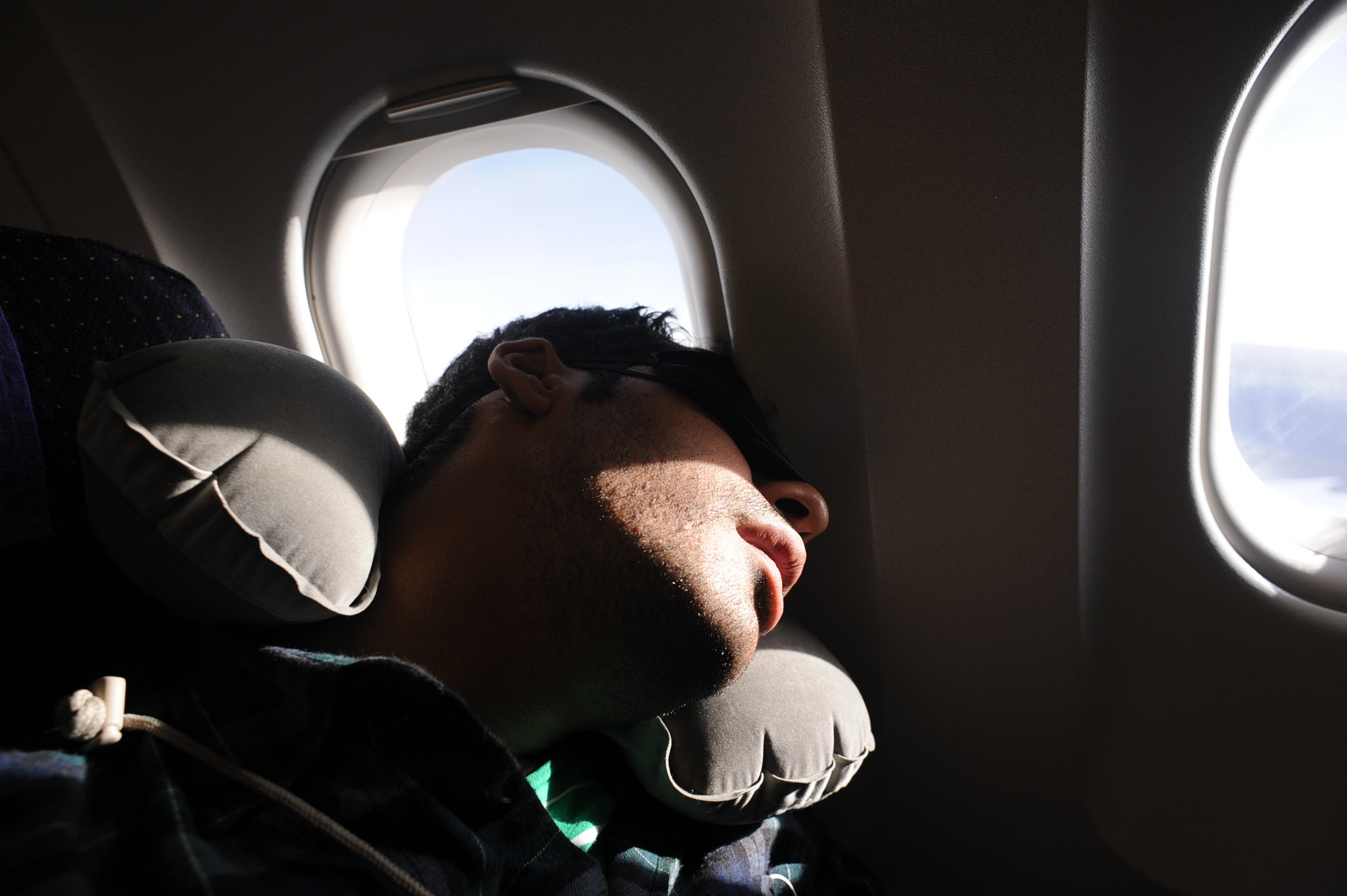 dormir avião.jpg