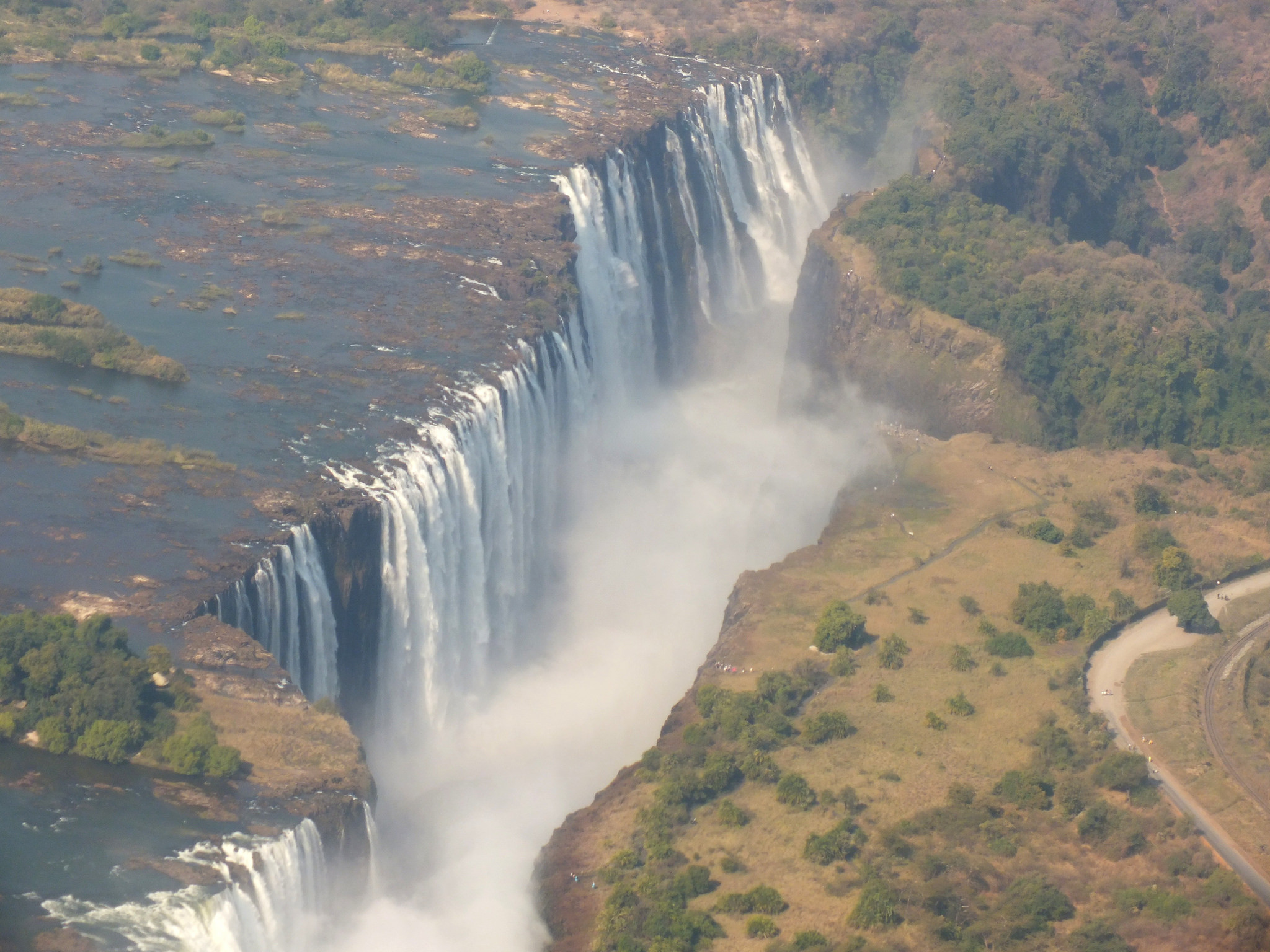 Cataratas de Vitória zimbabwe.jpg