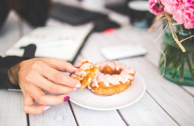 A alimentação influencia mais o bem-estar das mulheres do que o dos homens