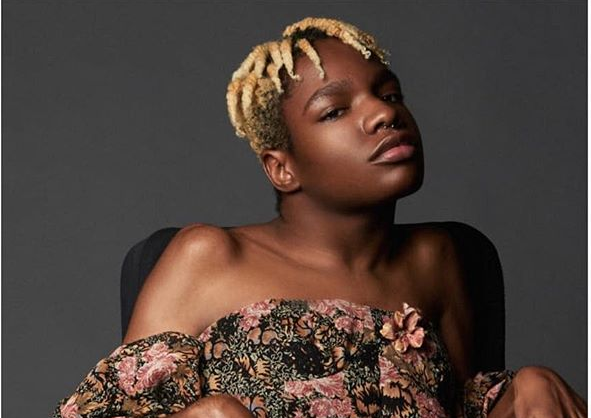 A primeiro modelo negra, transexual e deficiente motora que está a conquistar o mundo da moda e da Internet