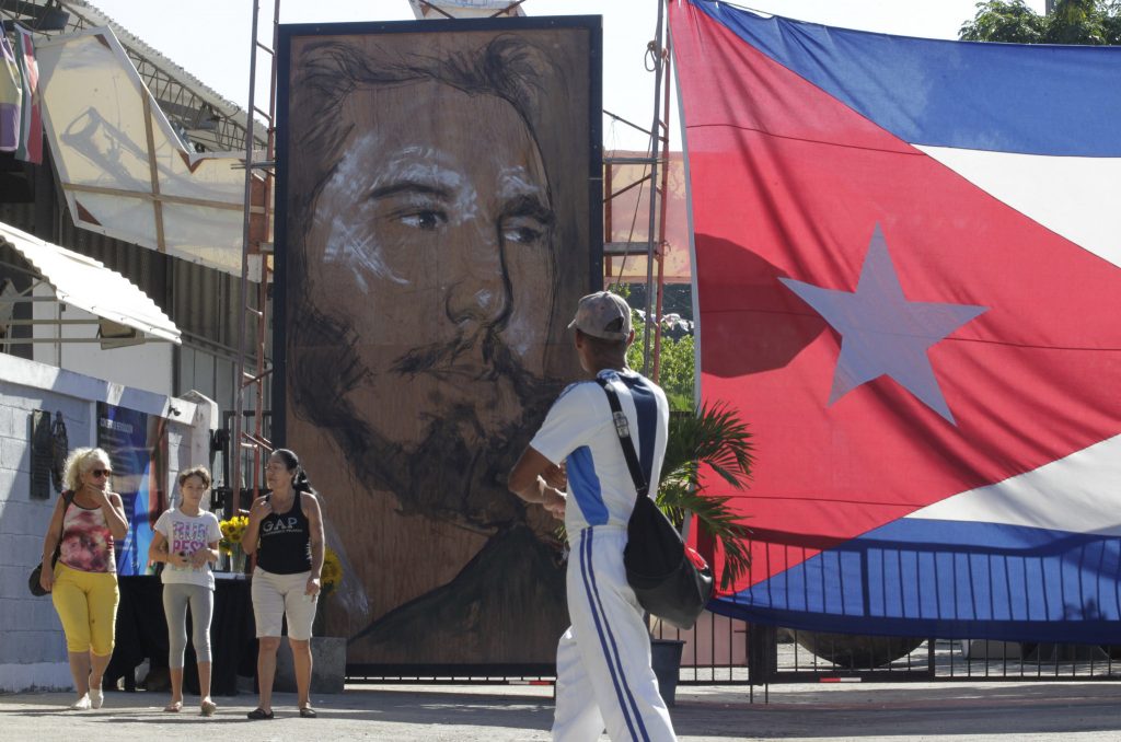 A Religião de Cuba: Fidel(idade) Castro e um pouco de areia