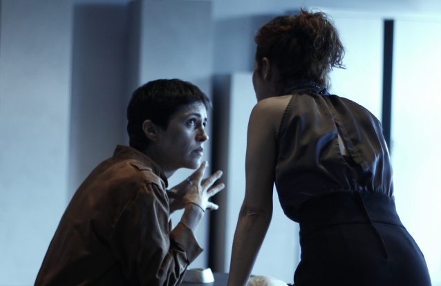 'A Sauna': Todos presos por fios nesta peça de teatro