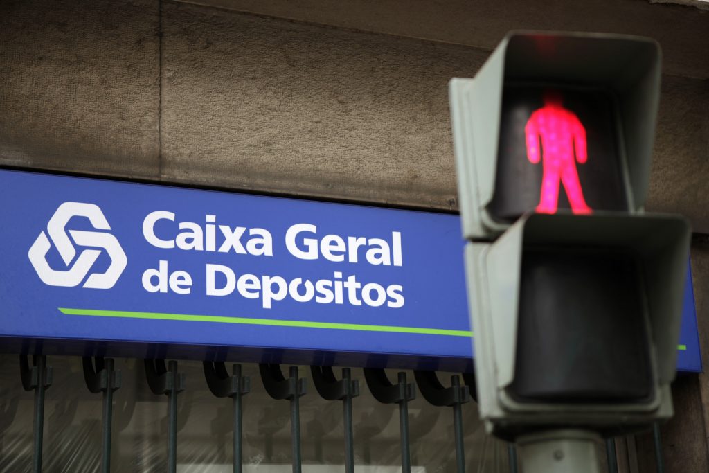 Agência da Caixa na Assembleia da República mantém-se