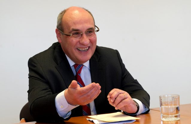 António Vitorino eleito para diretor-geral da OIM por aclamação