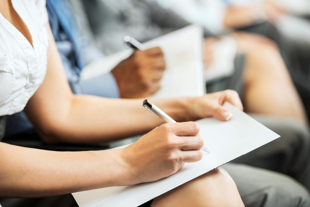 Aprendemos mesmo com formações e mini-cursos?