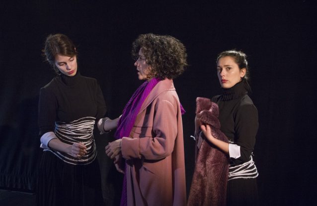 'As Criadas': fuga à realidade