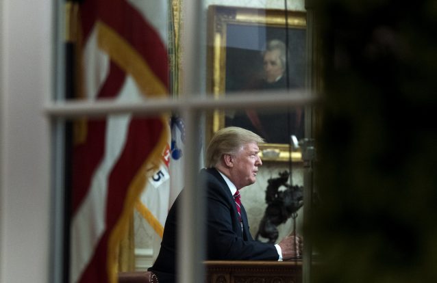As 'fake news' de Trump na comunicação aos americanos