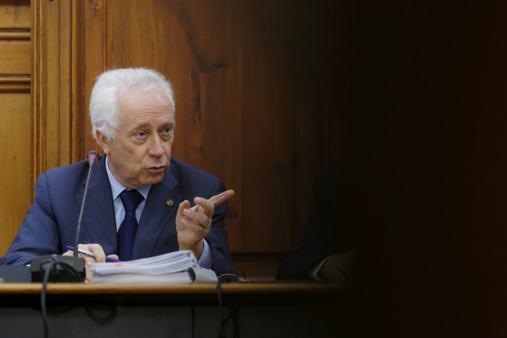 As falhas dos governadores Constâncio e Costa