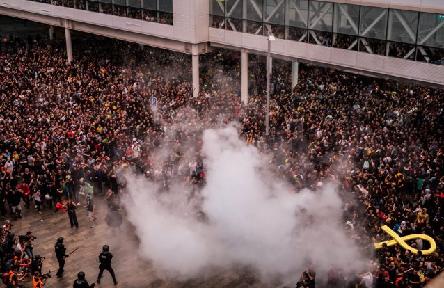 As imagens do ‘tsunami democrático’ nas ruas de Barcelona