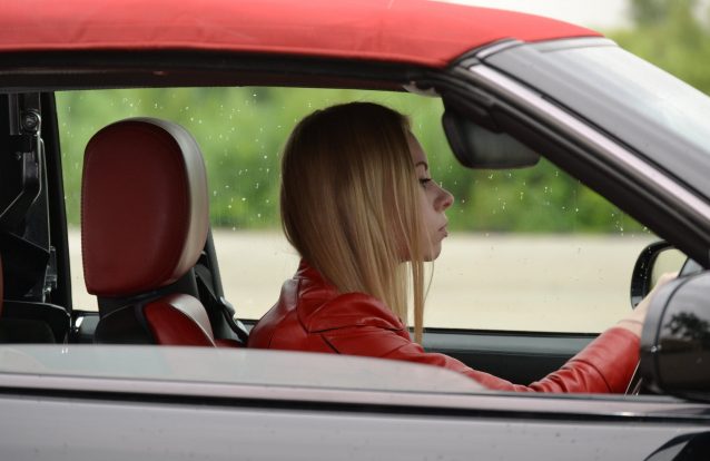 As mulheres conduzem melhor que os homens, diz um novo estudo