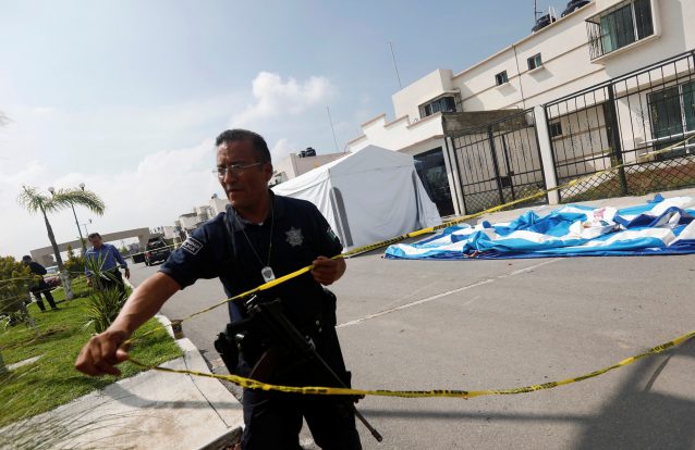 Atacantes matam 11 pessoas em festa de anos infantil no México