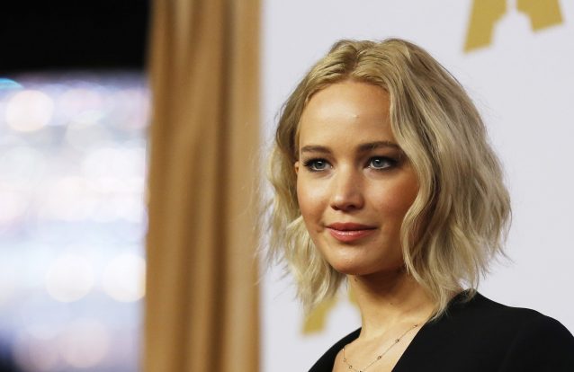 Atriz Jennifer Lawrence doa 2 milhões de dólares a ala pediátrica de hospital