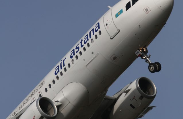 Avião da Air Astana esteve "fora de controlo em vários momentos"
