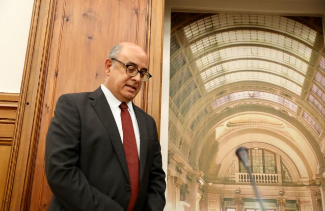 Azeredo Lopes, um ministro com uma passagem atribulada pelo Governo