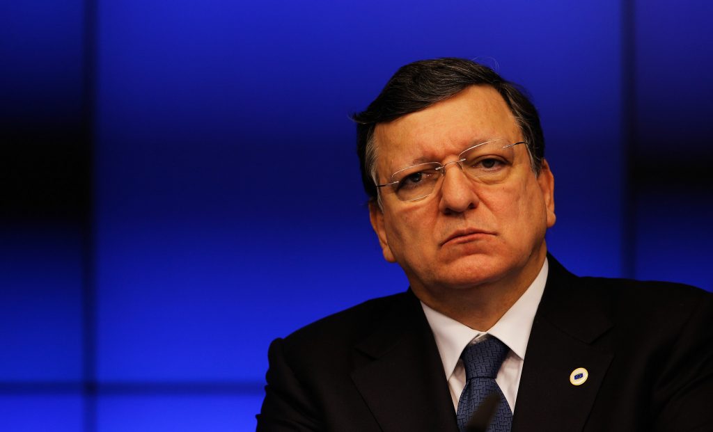 Barroso: Weber "devia ser indicado" para presidente da Comissão Europeia