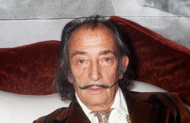 Bigode de Salvador Dalí continua intacto, 28 anos após a sua morte