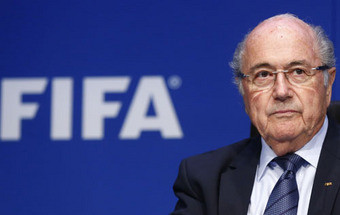 Blatter anuncia demissão da presidência da FIFA