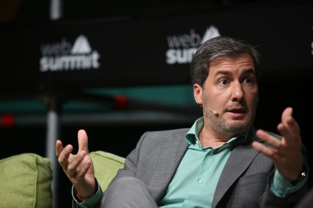 Bruno de Carvalho tenta tudo para não indemnizar Maurício do Vale