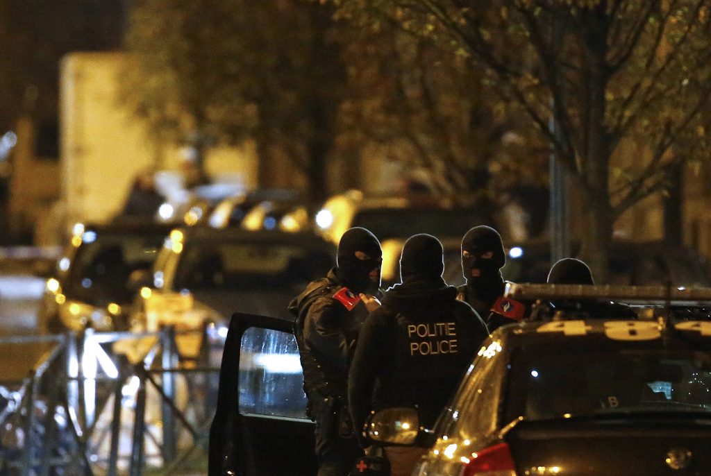 Bruxelas: 16 detenções, mas suspeito mais procurado continua a monte