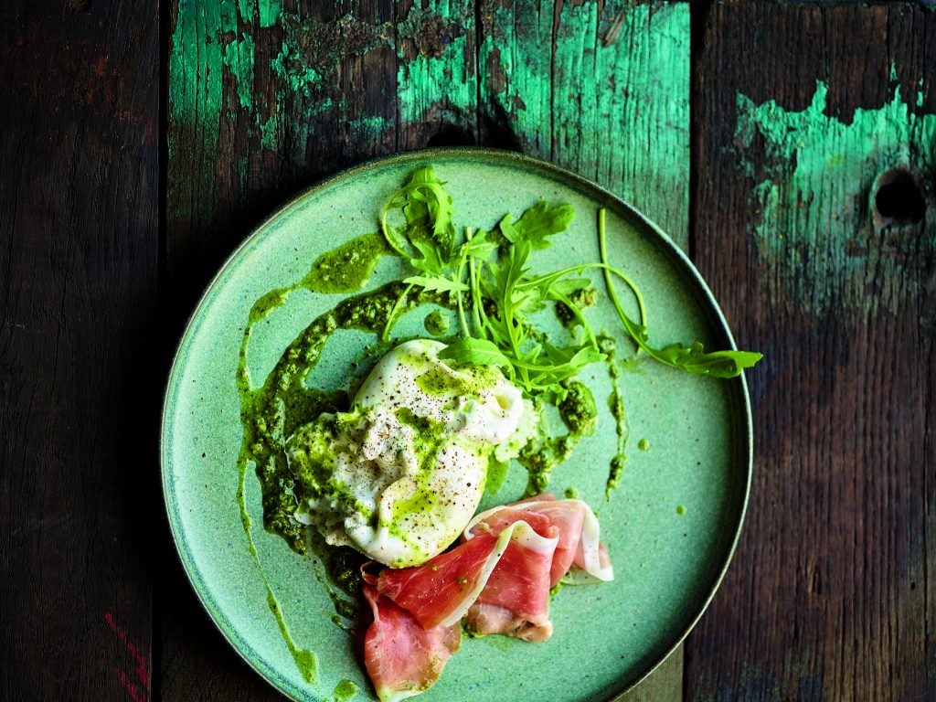 Visão Burrata com pesto de hortelã, por Joe Wicks